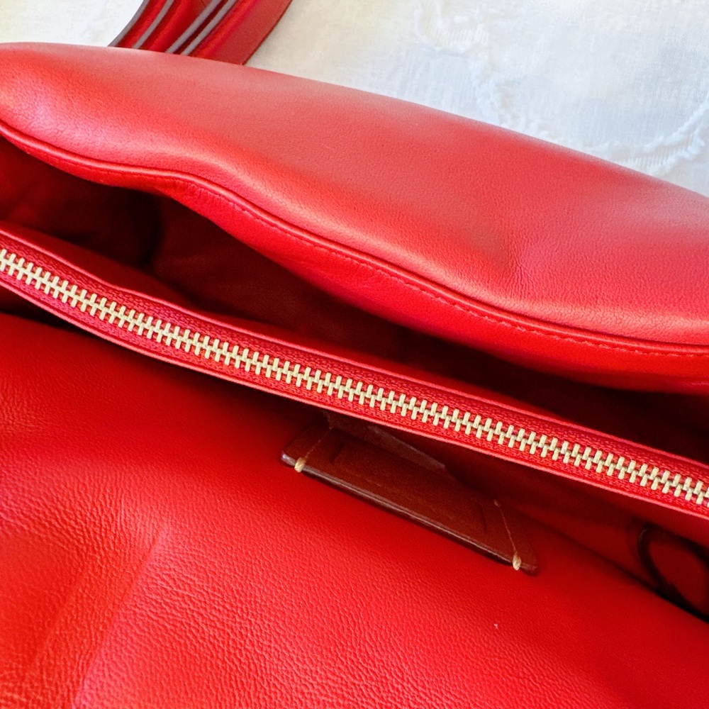 NWT Coach Pillow Tabby 26 Red Apple C0772 - Picture 5 of 12